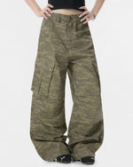 Camouflage multi-pocket straight-leg trousers