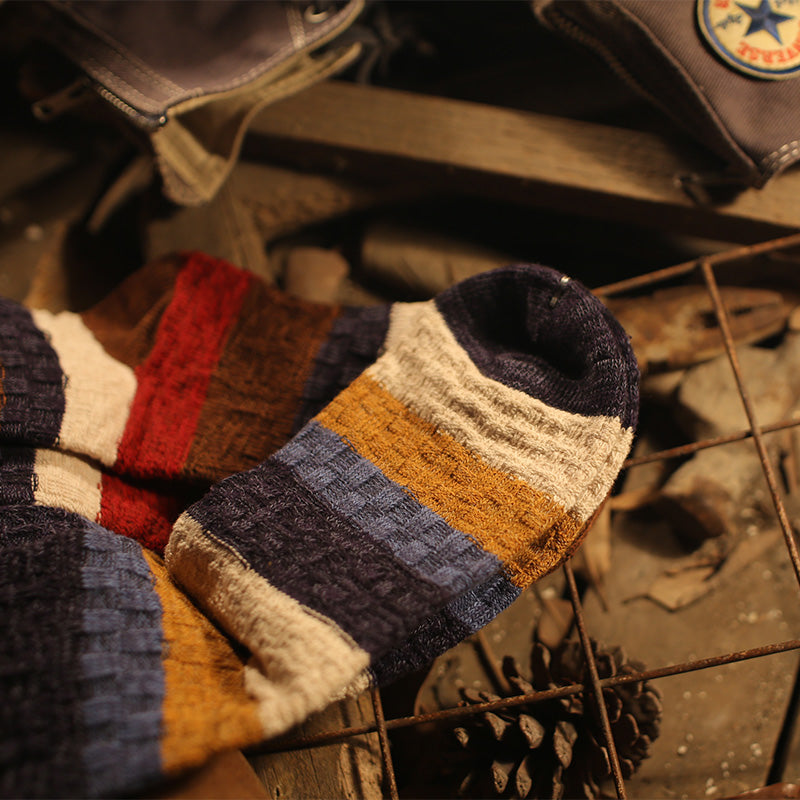 粗綫撞色條紋潮流中筒襪