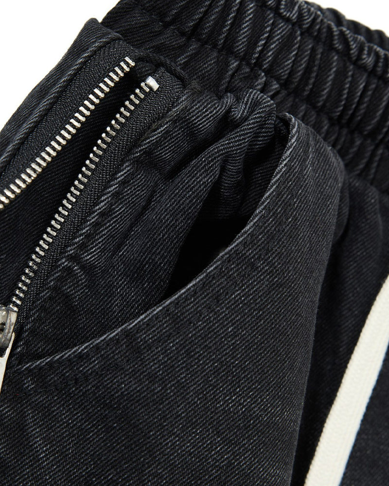 Personalized denim trousers