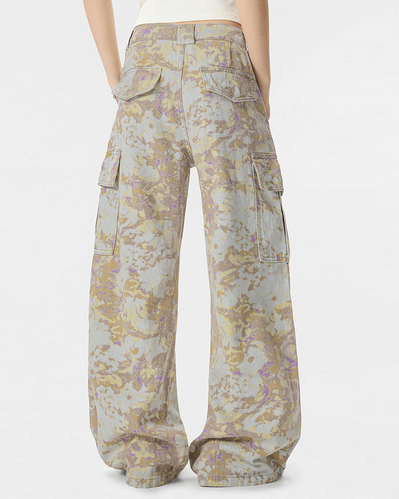 Wide-leg camouflage trousers