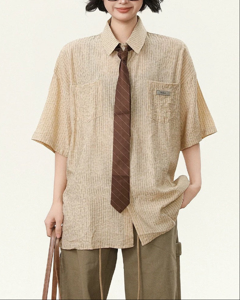 Retro versatile short-sleeved shirt