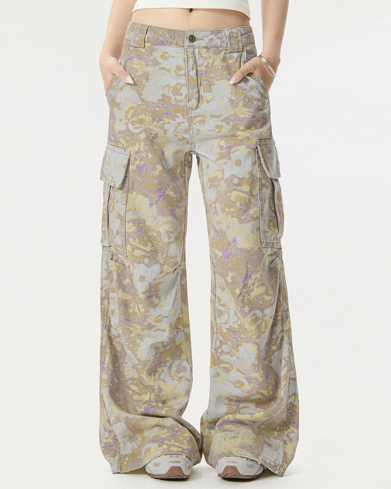Wide-leg camouflage trousers