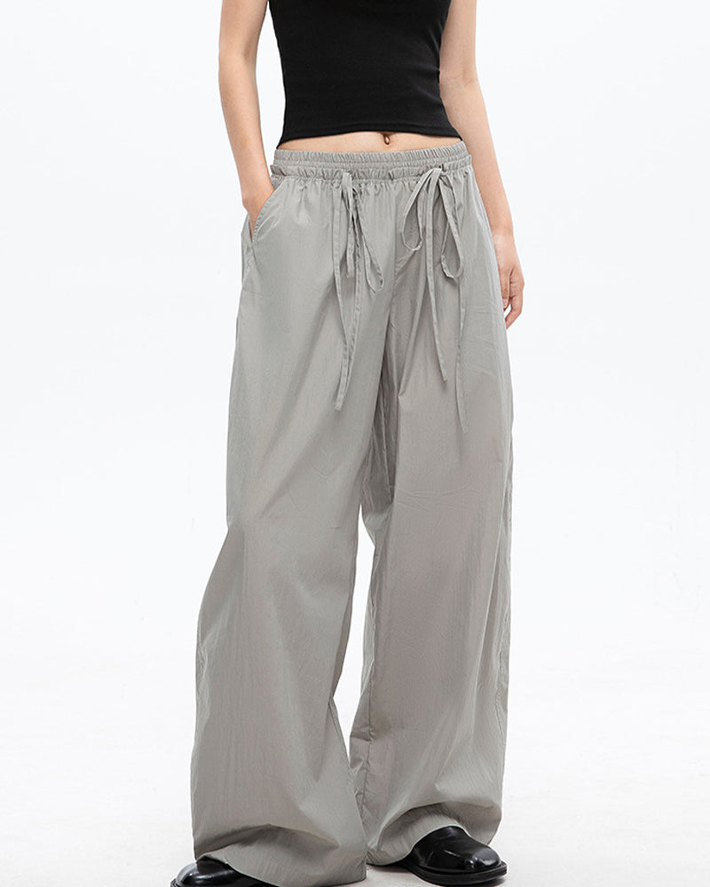 Bow straight pants