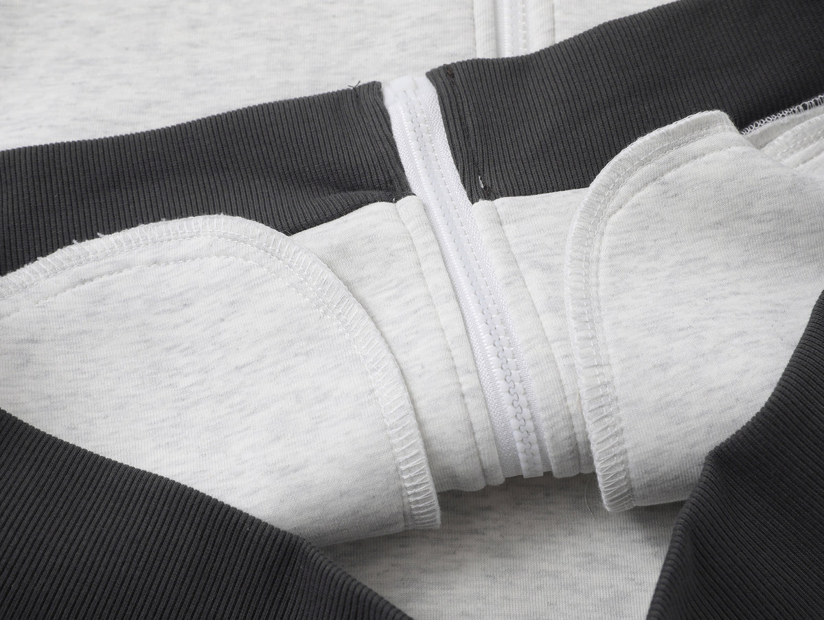 배색이 돋보이는 루즈하고 활용도가 높은 커플 자켓