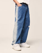 做舊破洞牛仔直筒長褲