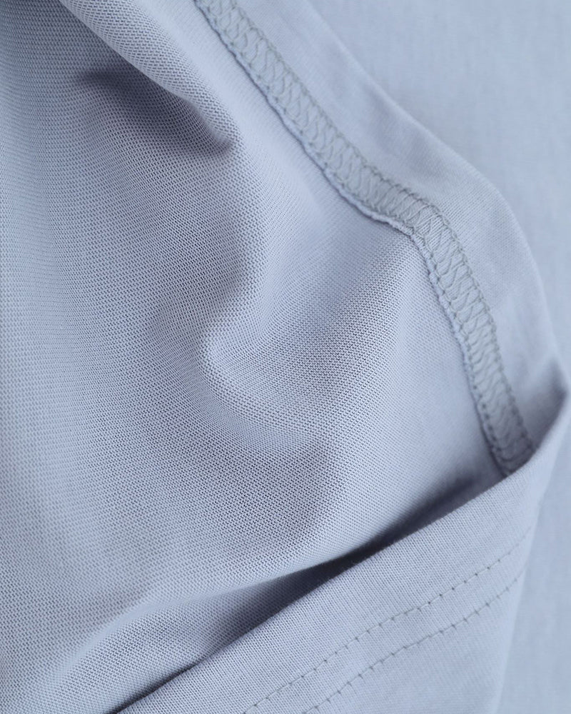 느슨한 대조적인 색상 디자인의 짧은 소매