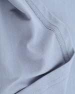 느슨한 대조적인 색상 디자인의 짧은 소매