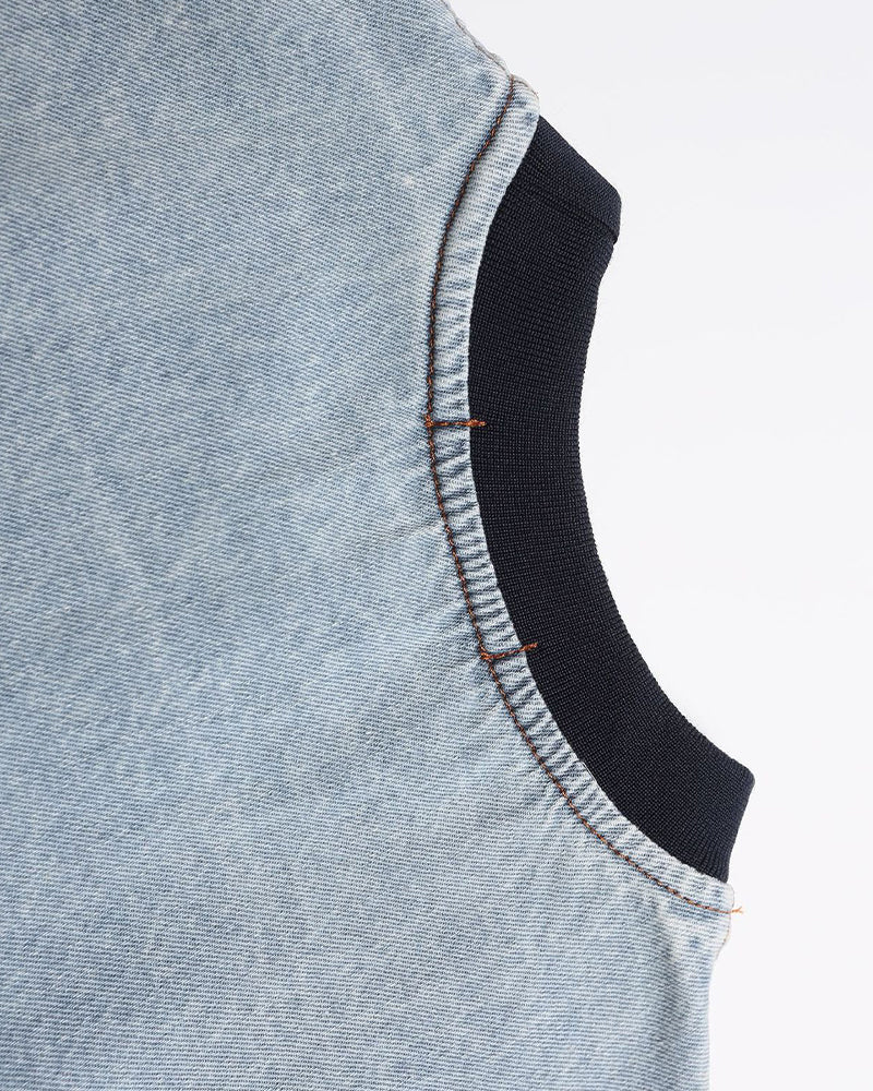 撞色蘋果刺綉衛衣