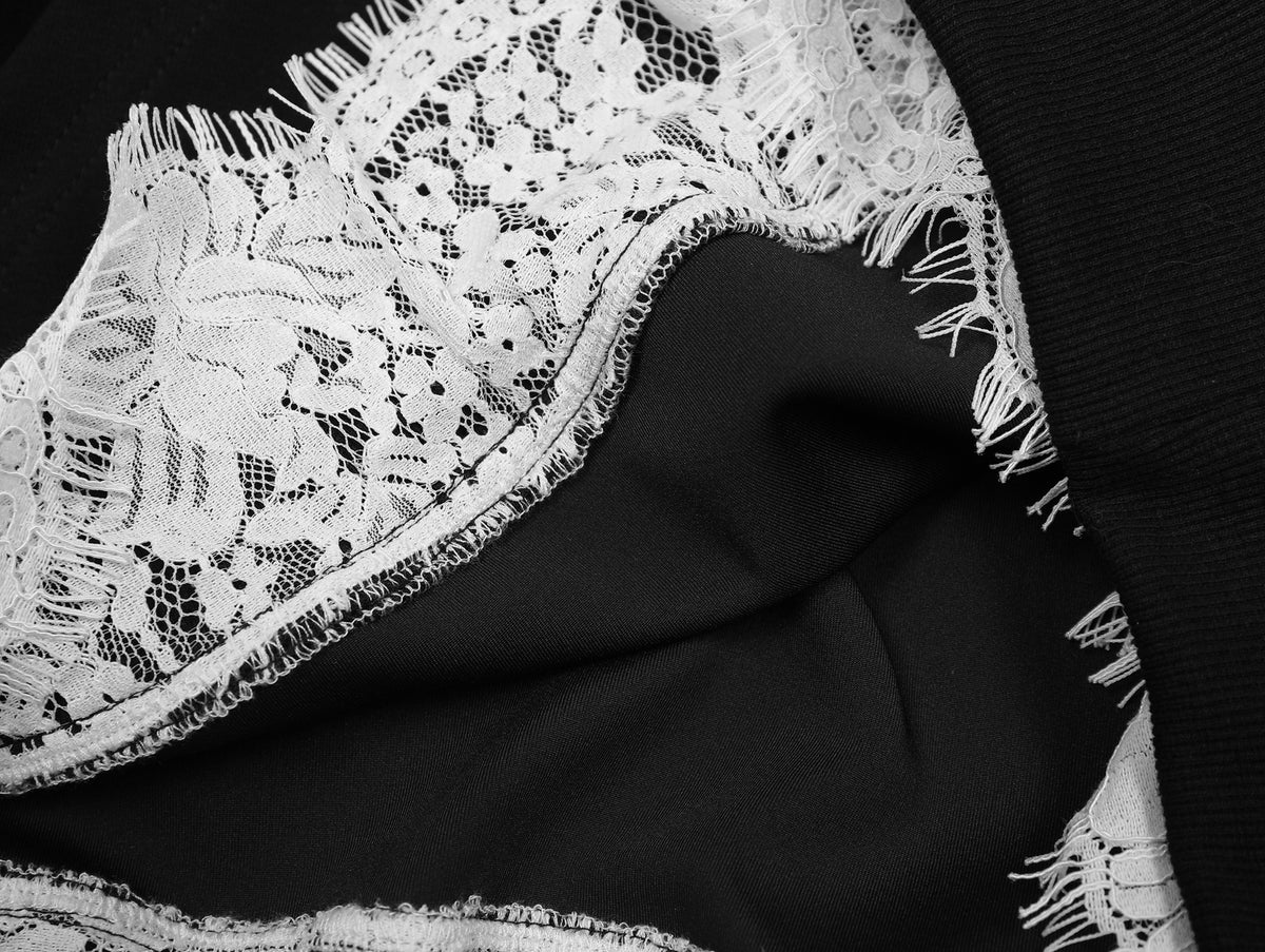 Vintage embroidered hooded sweatshirt