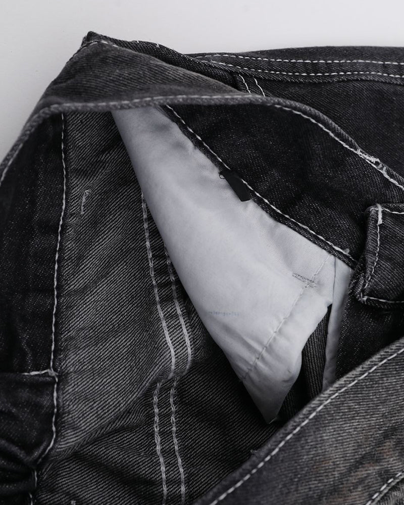 水洗直筒牛仔褲