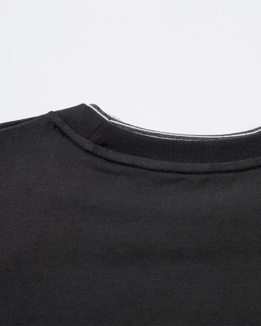 대조적인 컬러 스티칭 짧은 소매