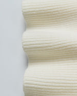 오프숄더 하이엔드 스웨터