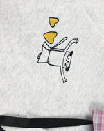 Cute cat embroidery fake two-piece sweatshirt