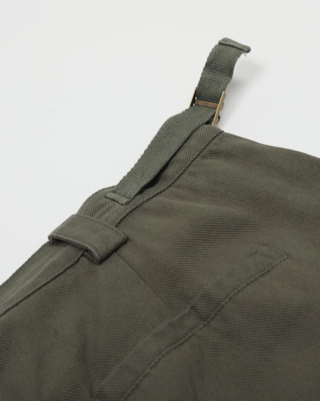 簡約寬鬆七分短褲