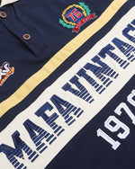 Contrast color lettering short sleeve shirt