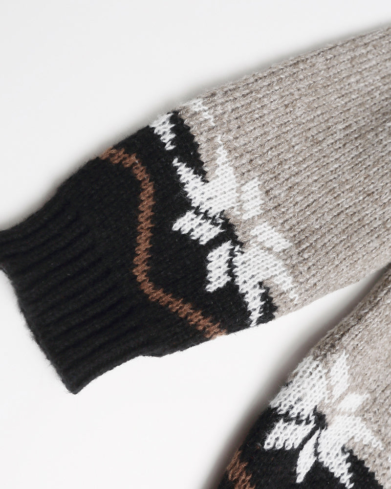 小狗刺綉撞色毛衣