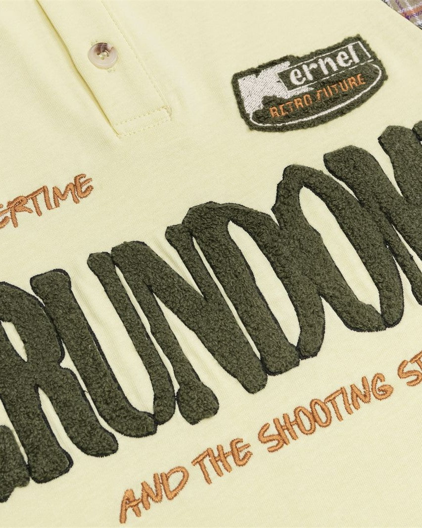 문자 자수 짧은 소매