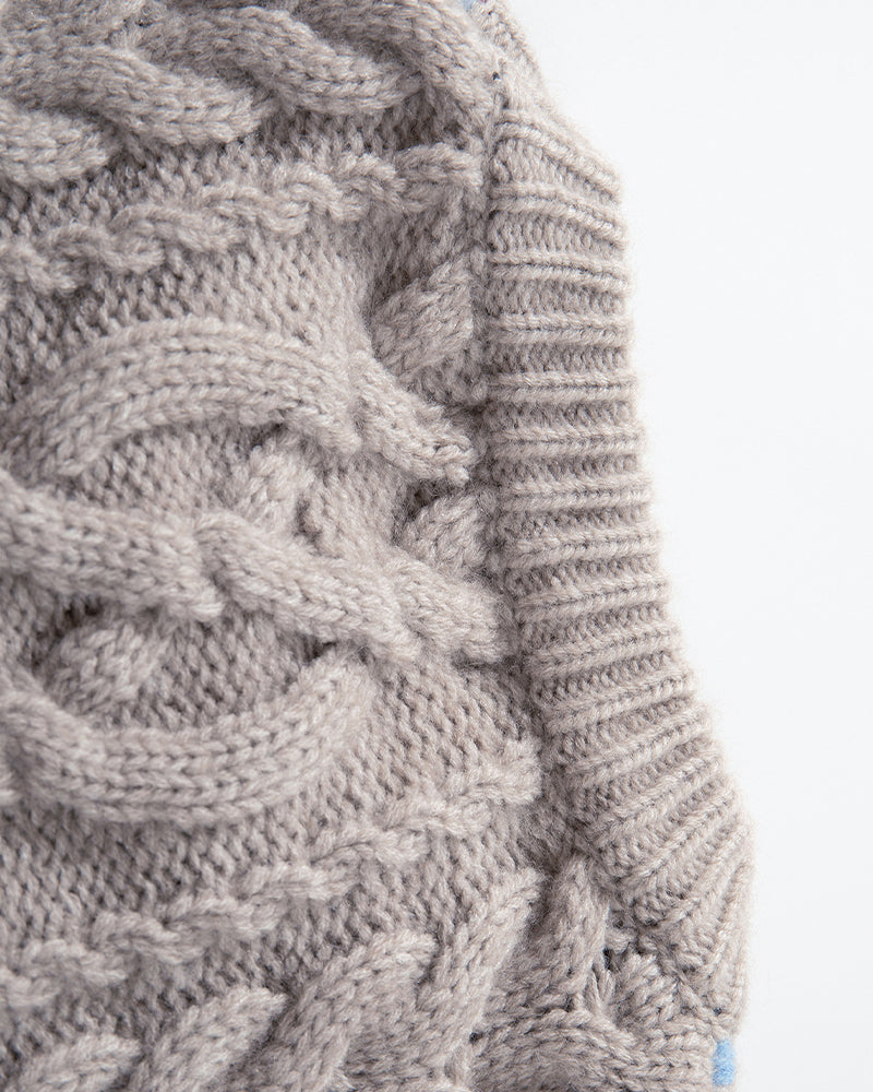 菱形格麻花辮套頭毛衣