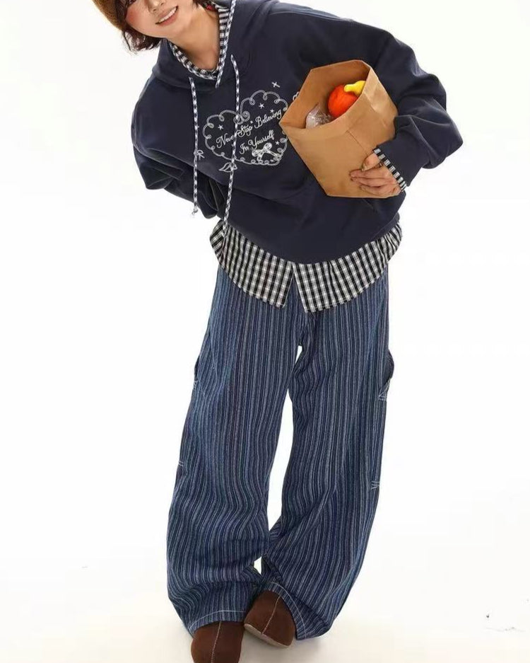 Heart embroidered hooded sweatshirt