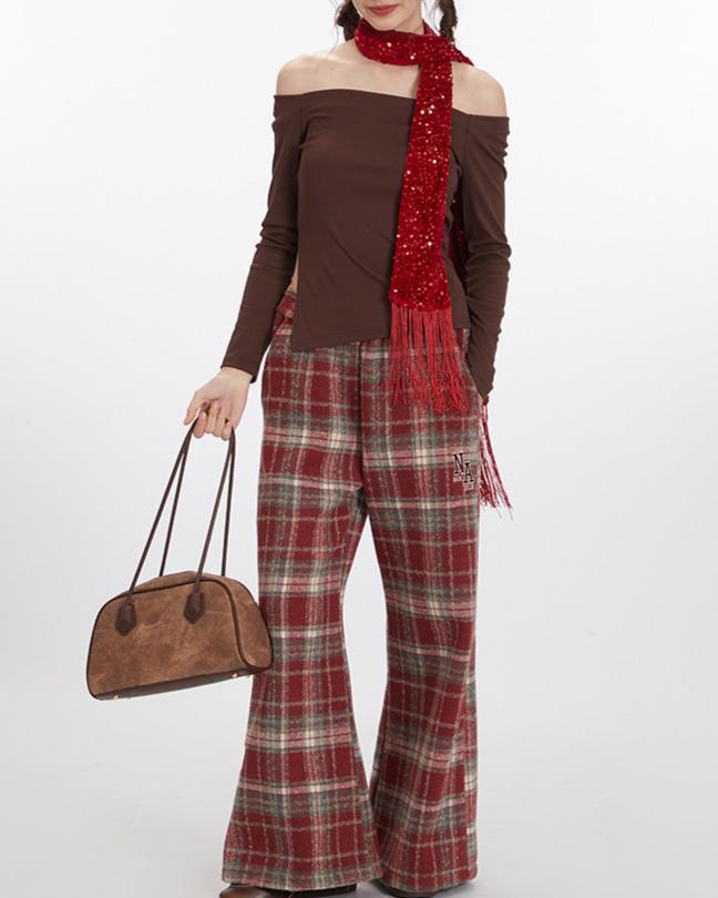 Sexy sloping shoulder neckline