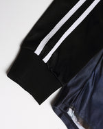 Retro contrasting color couple long sleeves