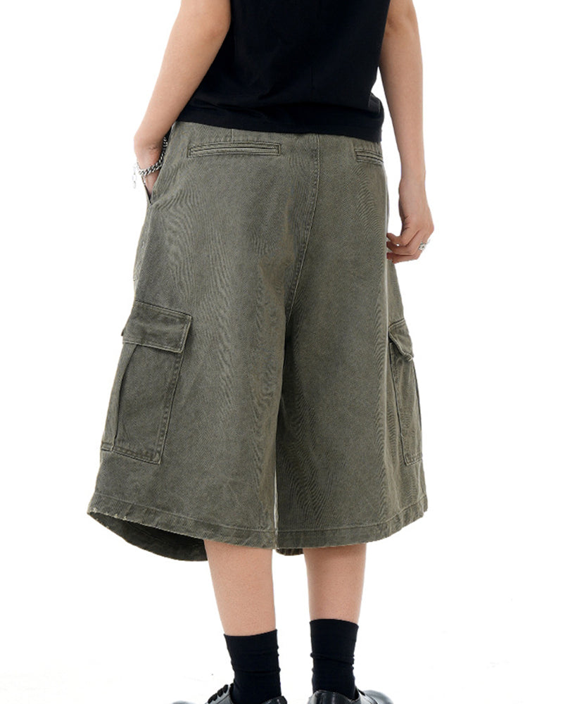 Retro multi-pocket cargo shorts