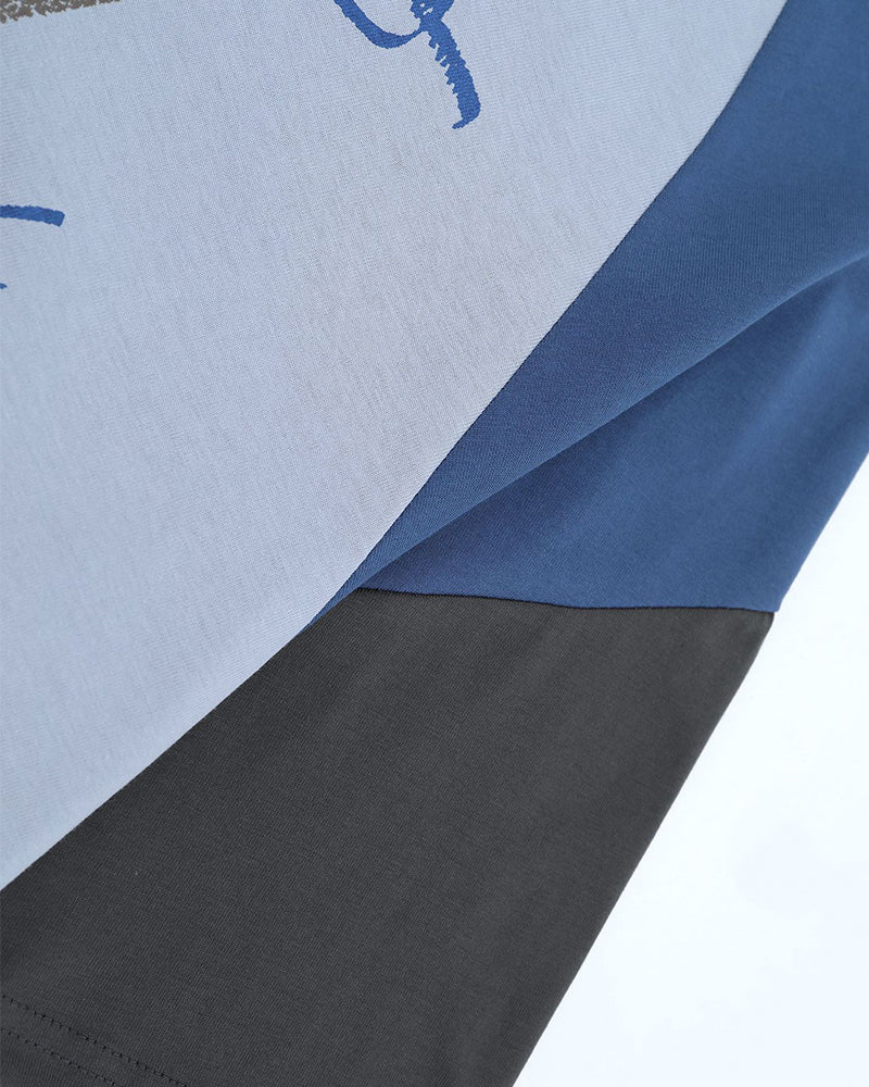 느슨한 대조적인 색상 디자인의 짧은 소매