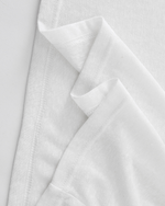 Simple off-shoulder long sleeves (women's)