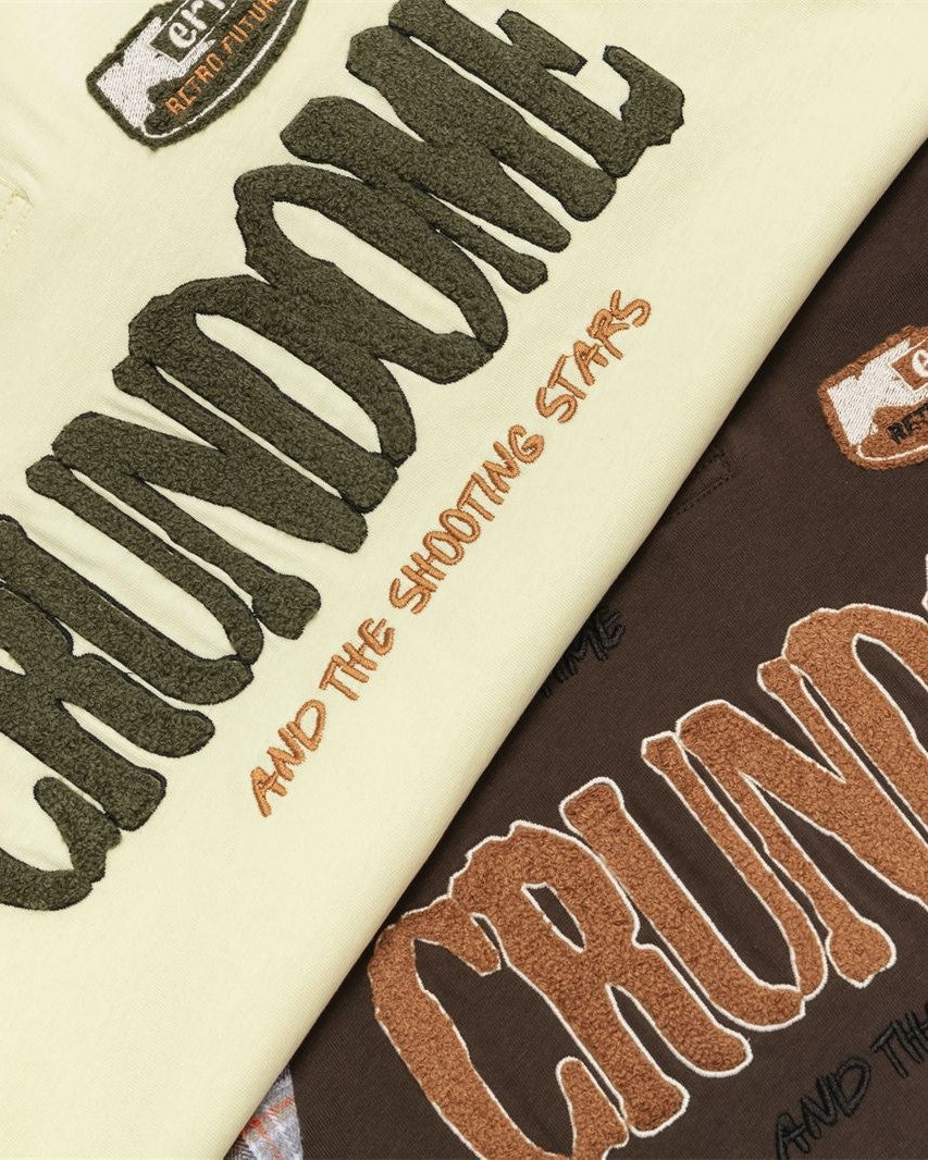 문자 자수 짧은 소매