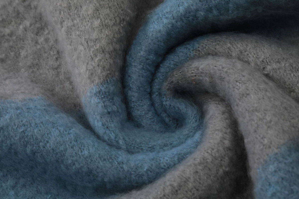 Retro hooded colorblock pullover sweater