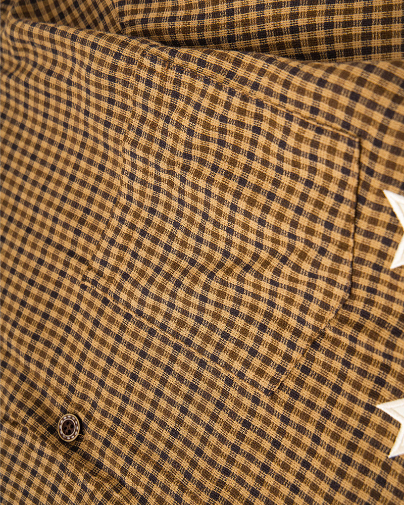 Embroidered plaid long-sleeved shirt