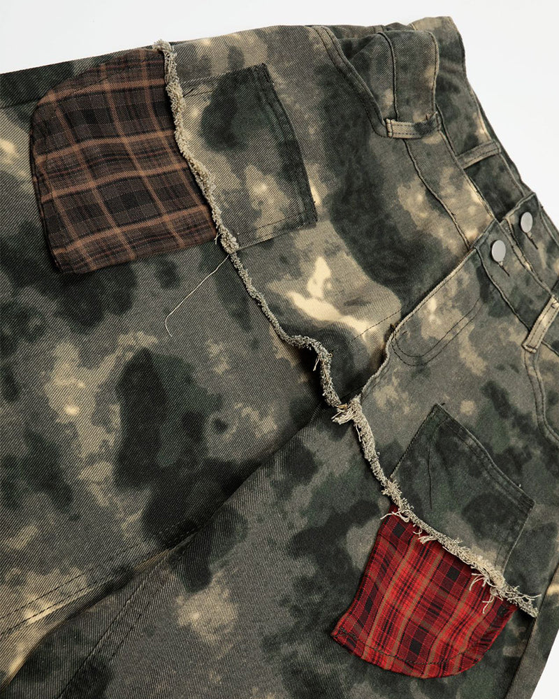 Loose camouflage shorts