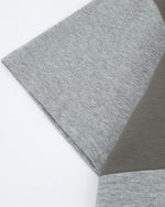 대조적인 컬러 스티칭 짧은 소매