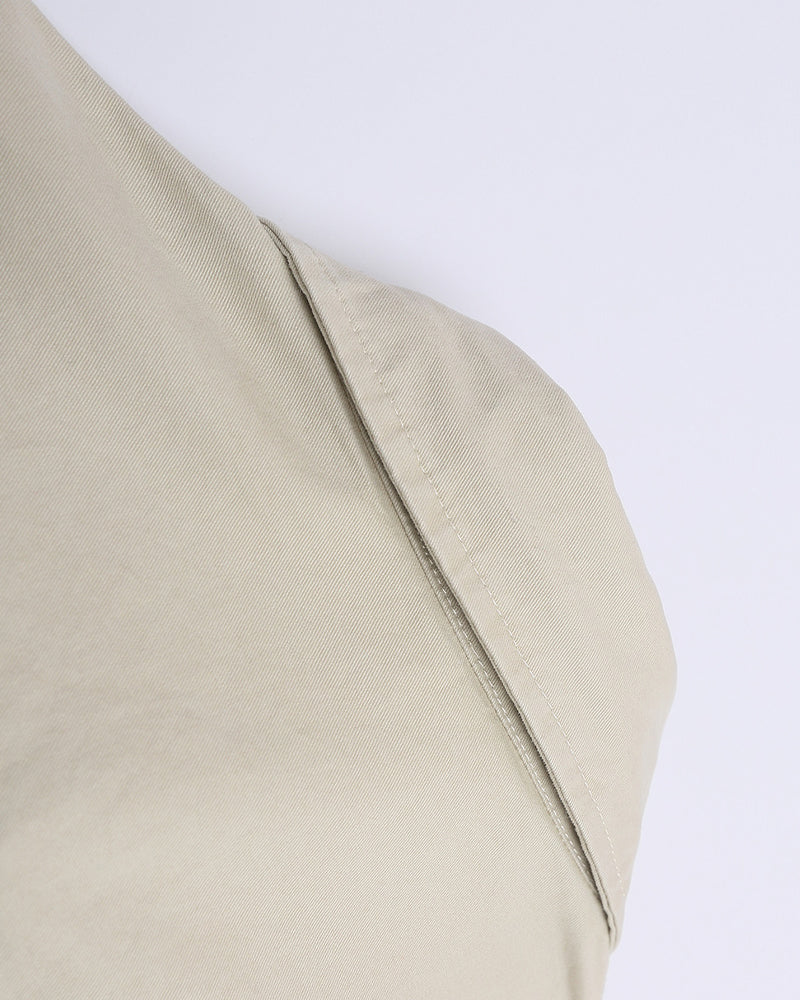 Embroidered zip-up short-sleeved shirt