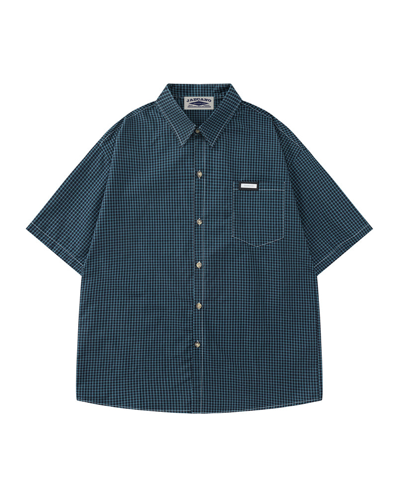 Simple plaid short-sleeved shirt