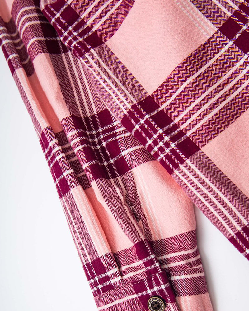 엿보는 강아지 긴팔 셔츠