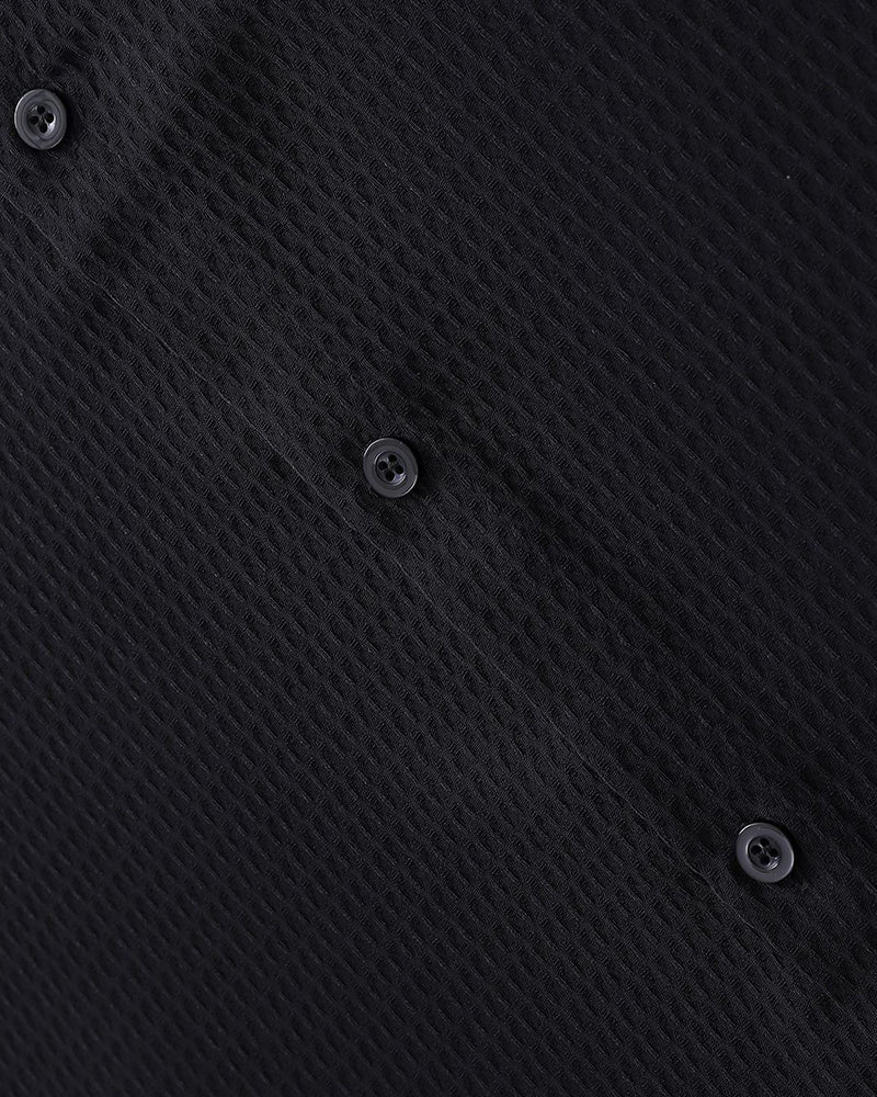 Floral embroidered long-sleeved shirt