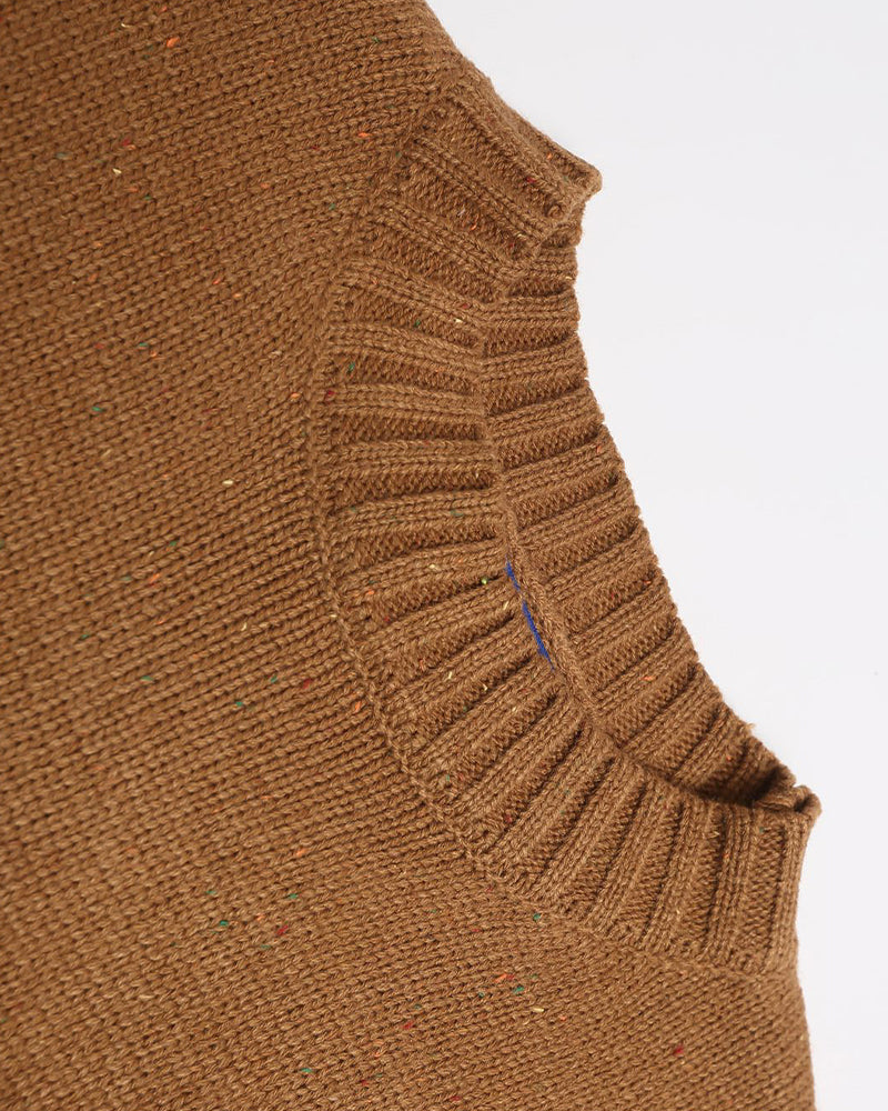 慵懶字母圓領毛衣