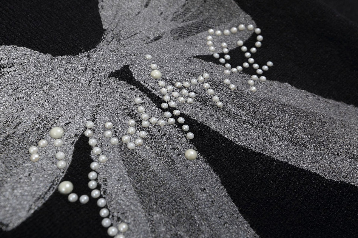 Retro bow crew neck sweater (women's style)