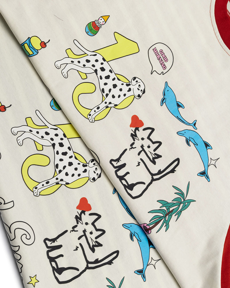 대비되는 컬러의 귀여운 반팔