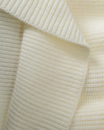 오프숄더 하이엔드 스웨터