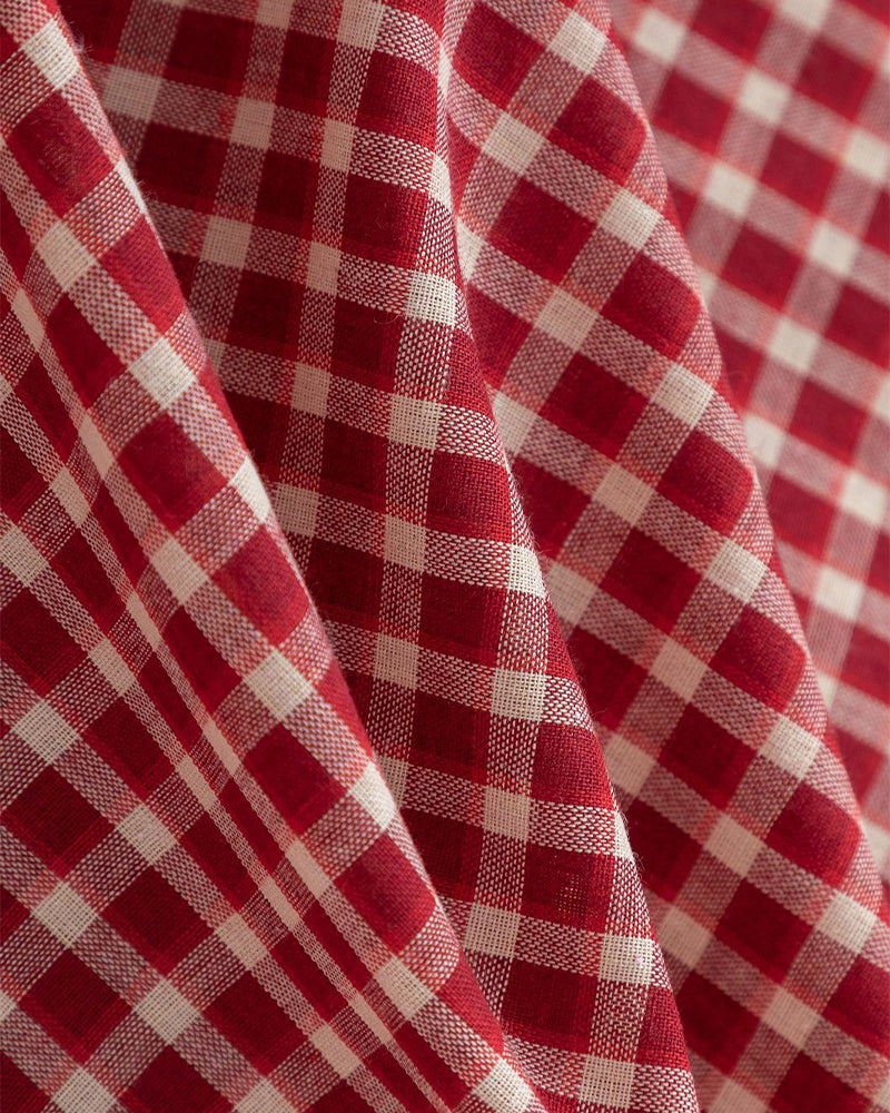 Fun plaid short-sleeved shirt