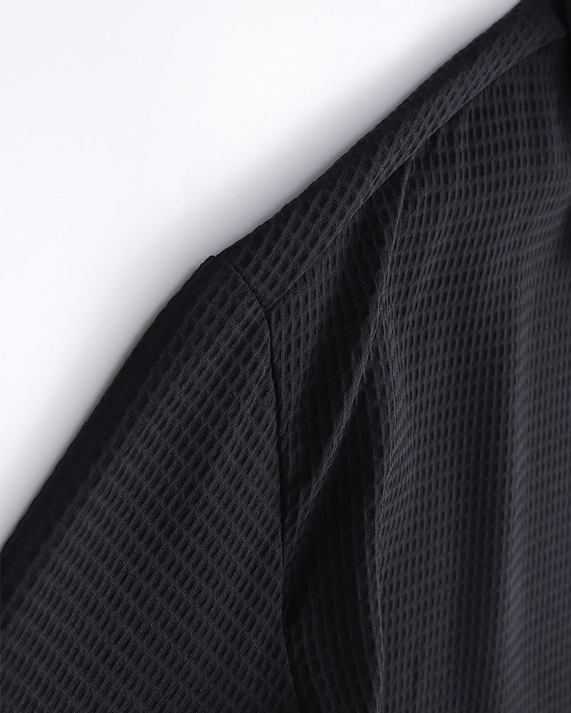 Floral embroidered long-sleeved shirt