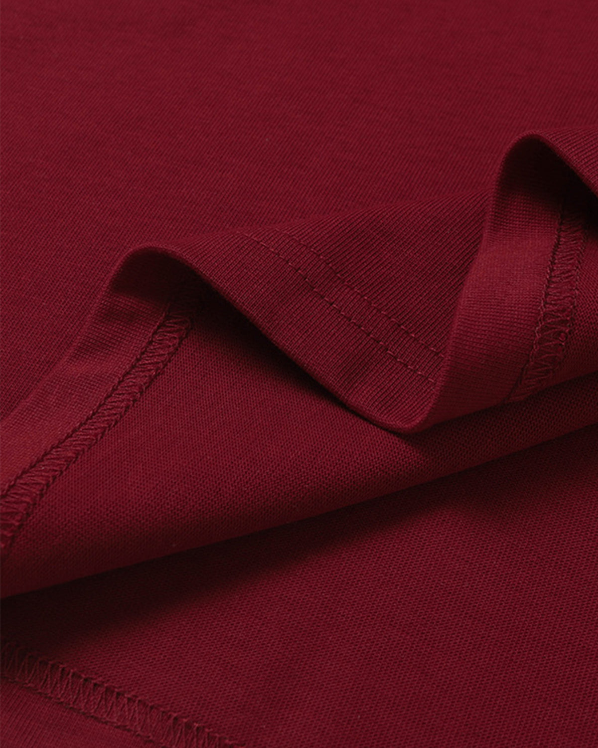 헐렁하고 심플한 짧은 소매