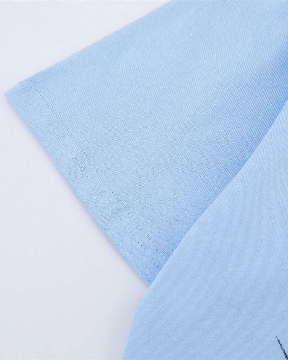 손으로 그린 나비 반팔