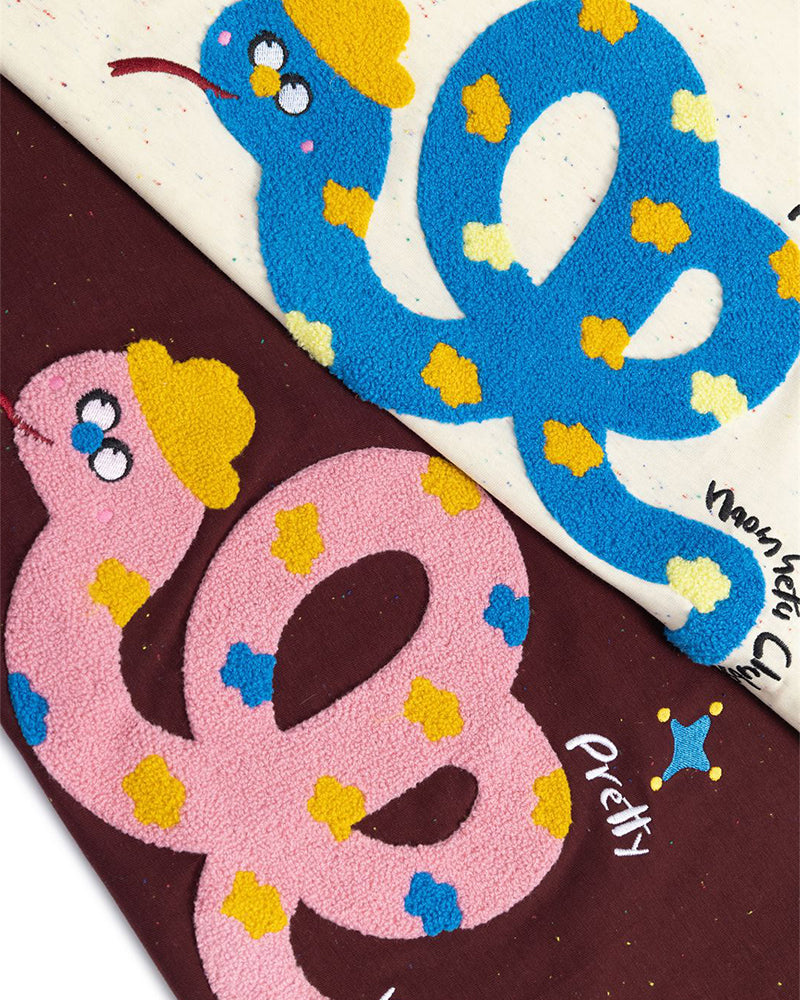 레트로한 컬러풀하고 귀여운 반팔