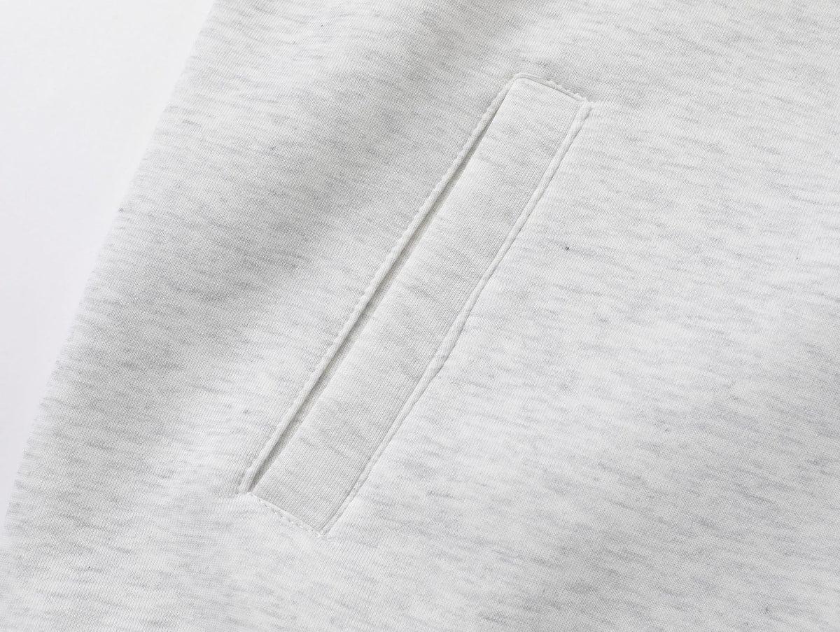 배색이 돋보이는 루즈하고 활용도가 높은 커플 자켓