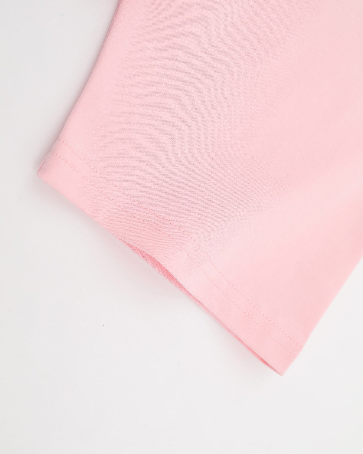 탈부착 가능한 짧은 소매