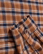 Simple and versatile long-sleeved shirt