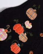 재밌는 작은 호박 자수 스웨터
